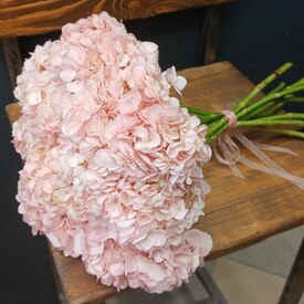 букет из 9 розовых гортензий 