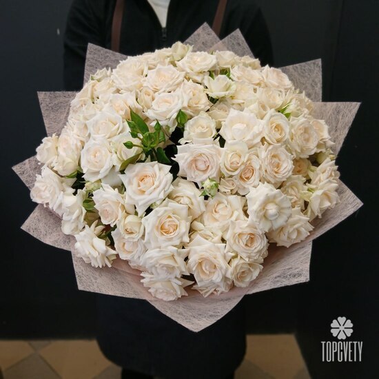 Букет из 25 кустовых пионовидных роз 50см
