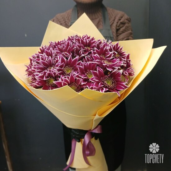букет из 9 кустовых хризантем