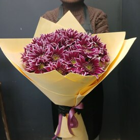 Букет из 9 кустовых хризантем