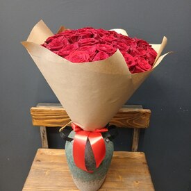 Букет из 35 роз Ред Наоми 50см