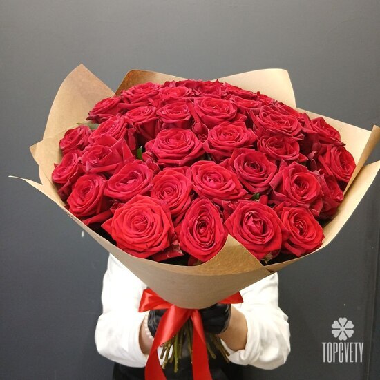 Букет из 35 роз Ред Наоми 50см