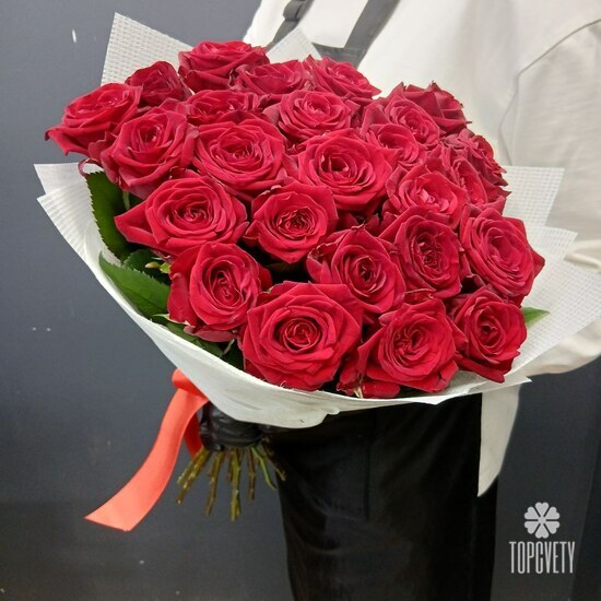 Букет из 25 роз Ред Наоми 50см