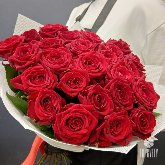 Букет из 25 роз Ред Наоми 50см