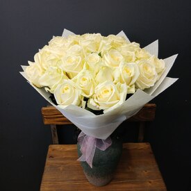 Букет из 35 роз Аваланж 50см