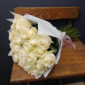 Букет из 35 роз Аваланж 50см