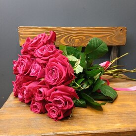 Букет из 15 роз Лола 50см 