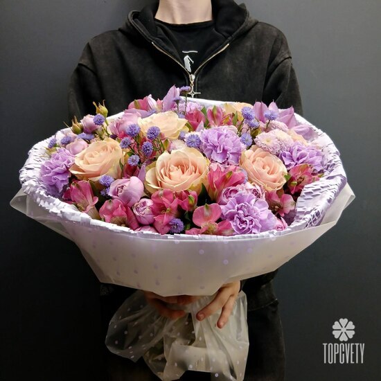 Букет из роз и альстромерии Фьюжн