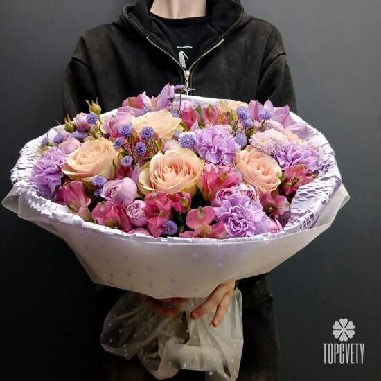 Букет из роз и альстромерии Фьюжн