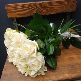 Букет из 15 роз Аваланж 50см