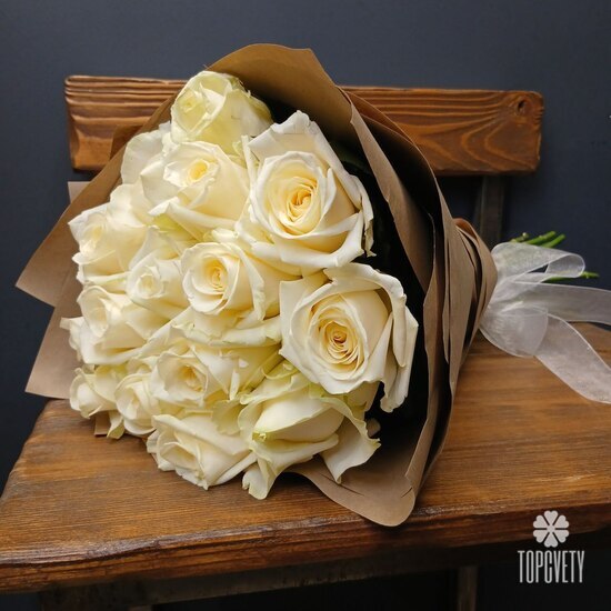 букет из 15 роз Аваланж 50см