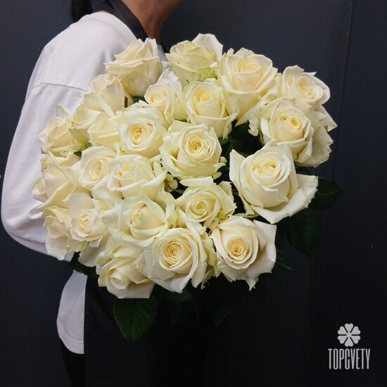 Букет из 25 роз Аваланж 50см