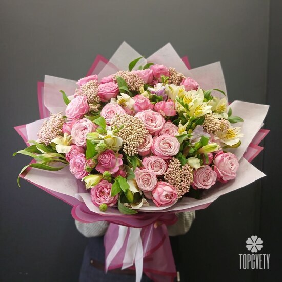 Букет  из розы кустовой и альстромерии Цири