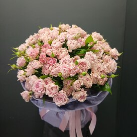 Букет из 25 кустовых пионовидных роз 50см