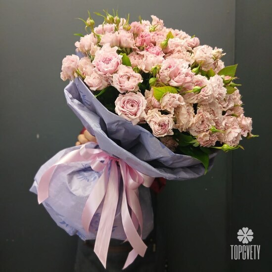 Букет из 25 кустовых пионовидных роз 50см