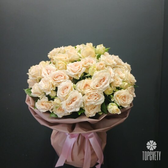 Букет из 15 кустовых пионовидных роз 50см
