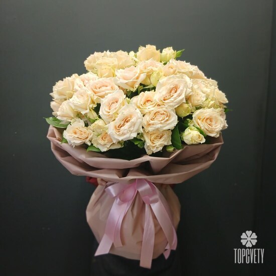 Букет из 15 кустовых пионовидных роз 50см