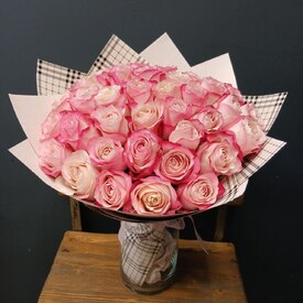 Букет из 35 розовых роз 50см