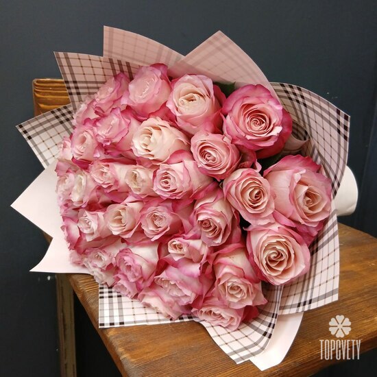 Букет из 35 розовых роз 50см