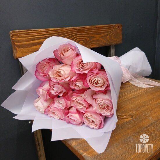 Букет из 15 розовых роз 50см