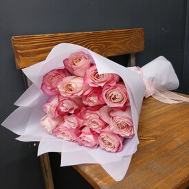 Букет из 15 розовых роз 50см