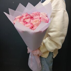 Букет из 15 розовых роз 50см