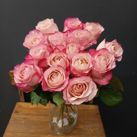 Букет из 15 розовых роз 50см