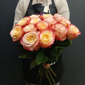 Букет из 15 роз Эквадор 50см