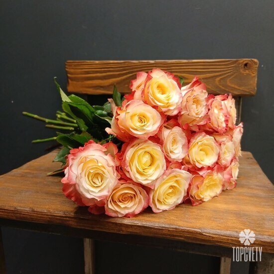 Букет из 15 роз Эквадор 50см