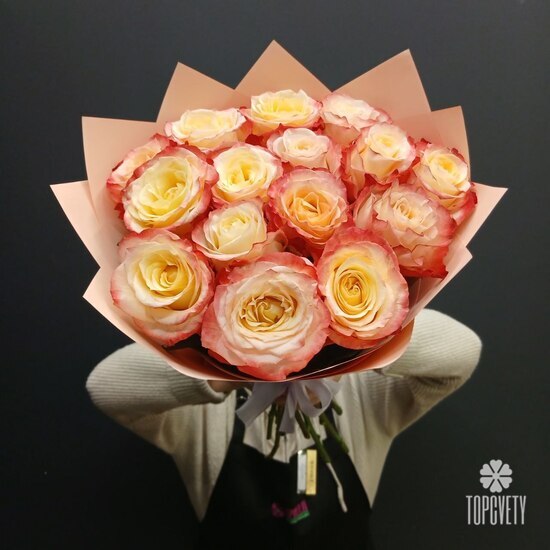Букет из 15 роз Эквадор 50см