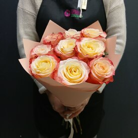 Букет из 9 роз Эквадор 50см