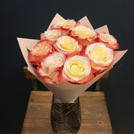 Букет из 9 роз Эквадор 50см