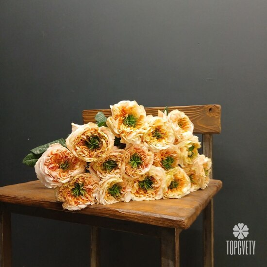 Букет из 15 роз Грин Ай 50см