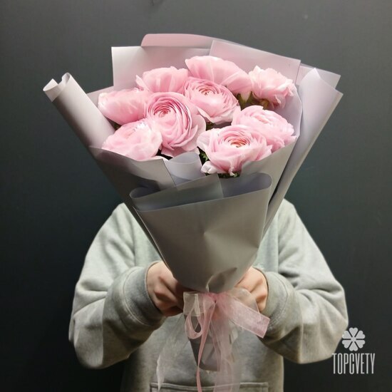 Букет из 9 ранункулюсов 