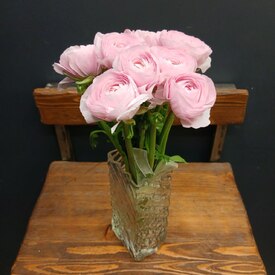 Букет из 9 ранункулюсов 