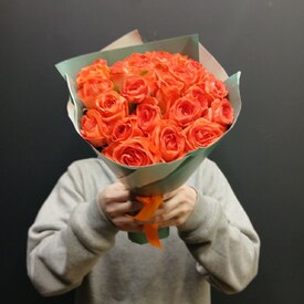 Букет из 25 оранжевых роз 40см