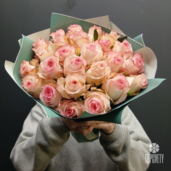 Букет из 25 розовых роз 40см