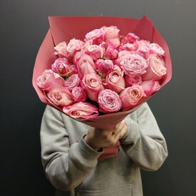 Букет из 15 розовых роз 50см