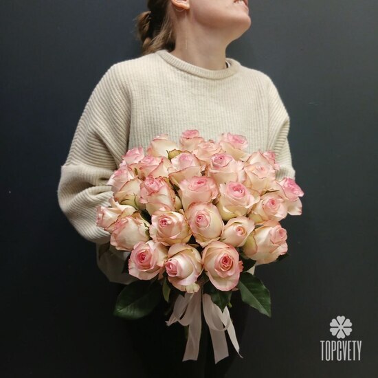 Букет из 25 розовых роз 40см