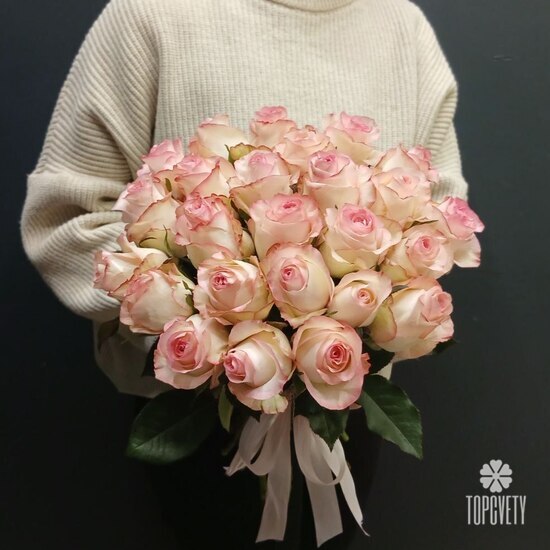 Букет из 25 розовых роз 40см
