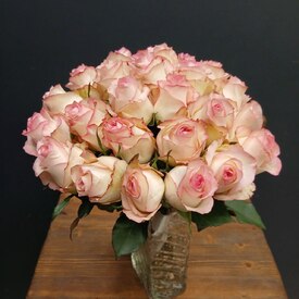 Букет из 25 розовых роз 40см