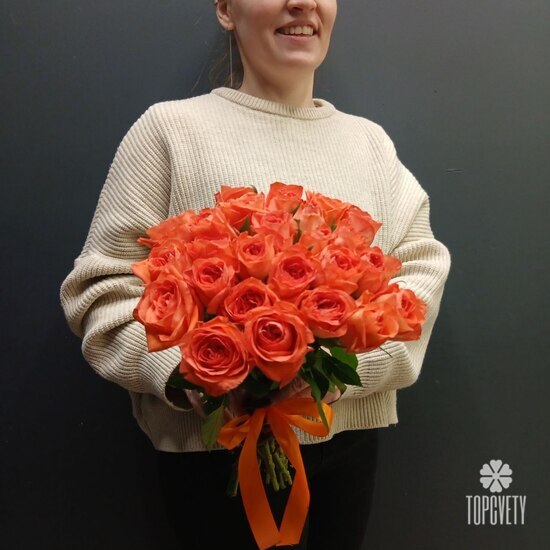 Букет из 25 оранжевых роз 40см