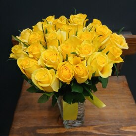Букет из 25 желтых роз 40см