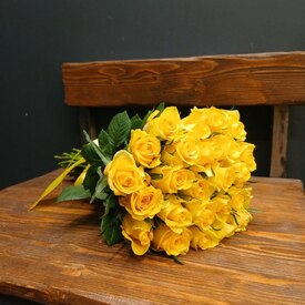 Букет из 25 желтых роз 40см
