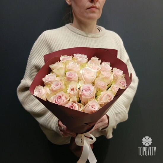 Букет из 25 розовых роз 40см