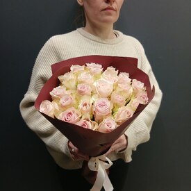 Букет из 25 розовых роз 40см