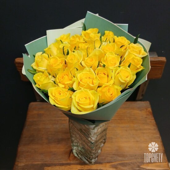 Букет из 25 желтых роз 40см