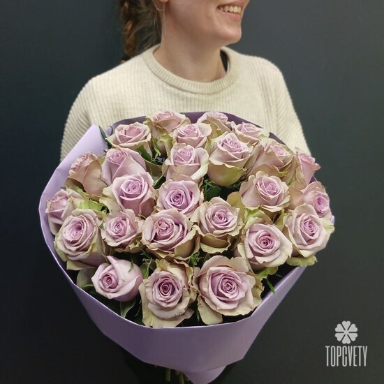 Букет из 25 сиреневых роз Кения 50см