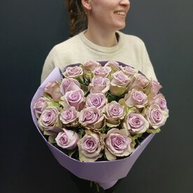 Букет из 25 сиреневых роз 50см