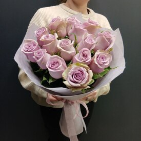 Букет из 15 сиреневых роз 50см